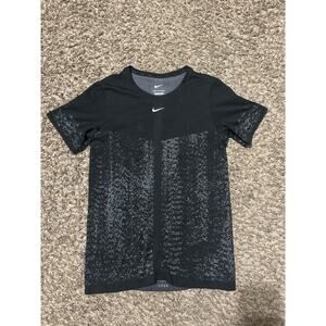Nike Dri-Fit Top Shirt L Cutout Back